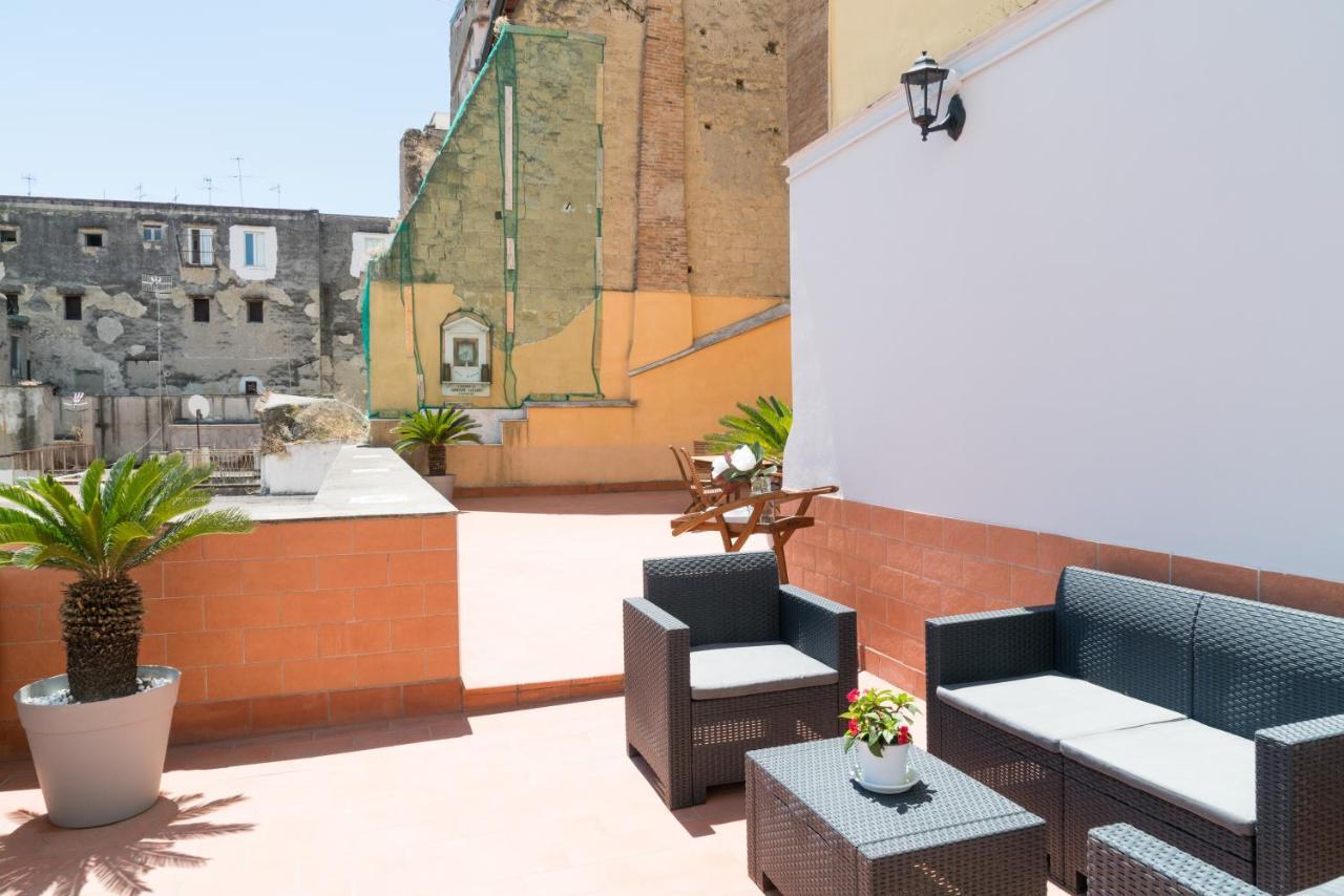 Suite & Luxury Rooms Palazzo Diomede Carafa Naples Extérieur photo