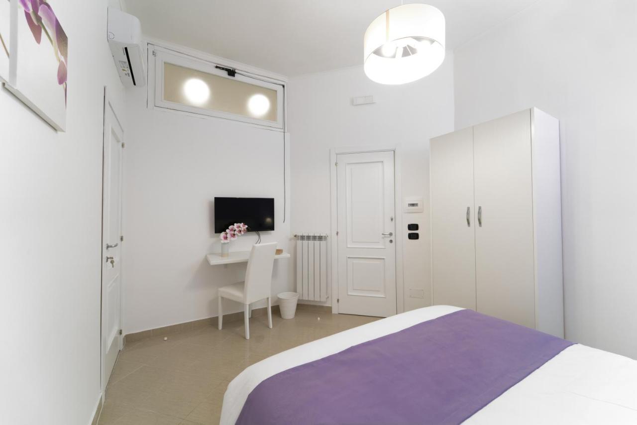 Suite & Luxury Rooms Palazzo Diomede Carafa Naples Extérieur photo