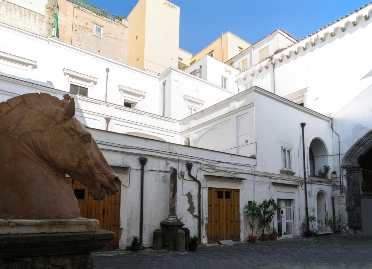 Suite & Luxury Rooms Palazzo Diomede Carafa Naples Extérieur photo