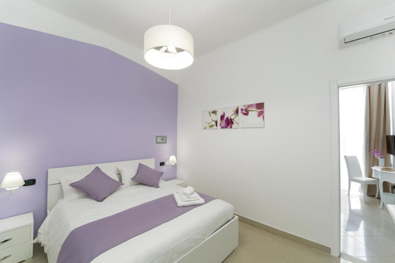 Suite & Luxury Rooms Palazzo Diomede Carafa Naples Extérieur photo