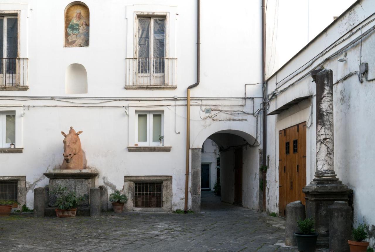 Suite & Luxury Rooms Palazzo Diomede Carafa Naples Extérieur photo
